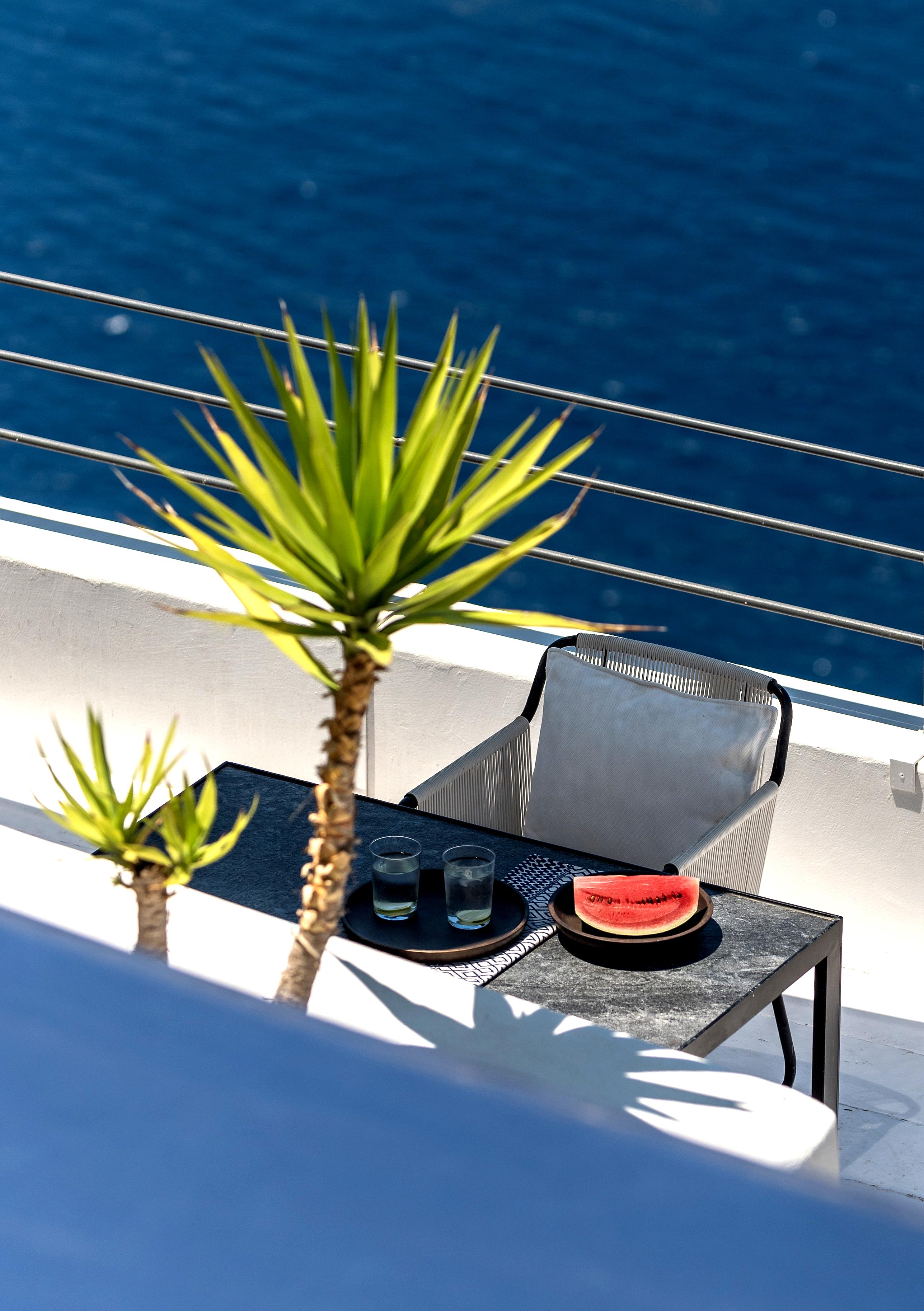 Porto Fira Suites